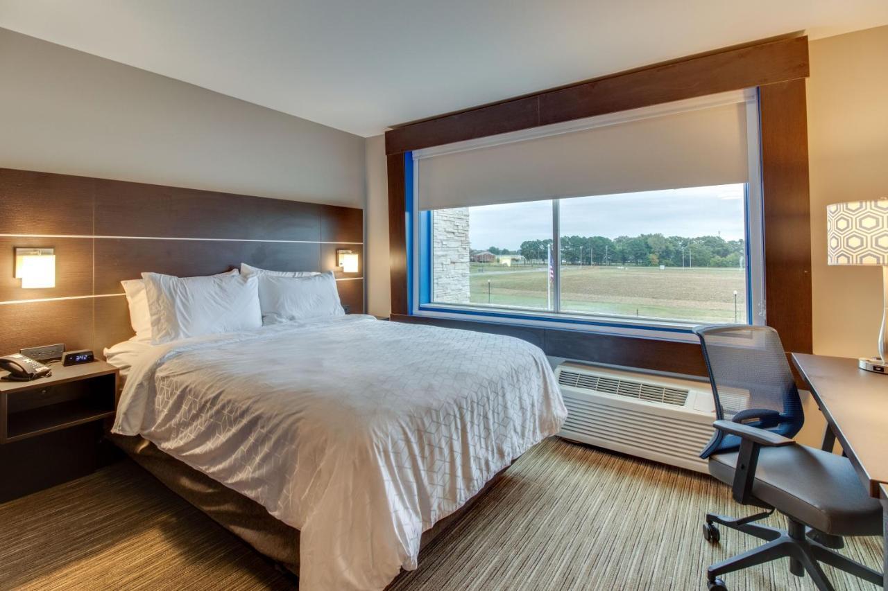 Holiday Inn Express & Suites - Union City By Ihg Dış mekan fotoğraf