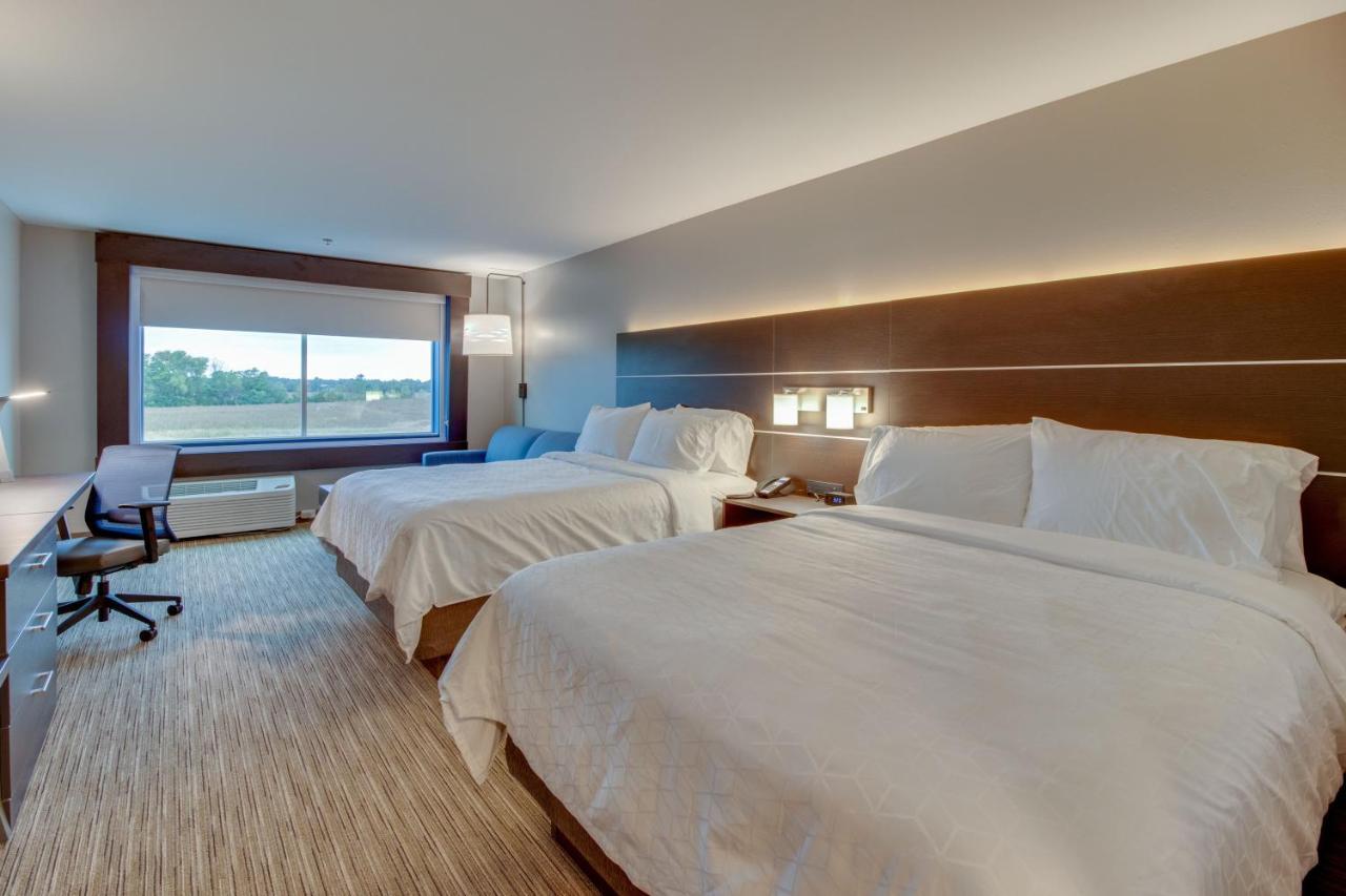 Holiday Inn Express & Suites - Union City By Ihg Dış mekan fotoğraf