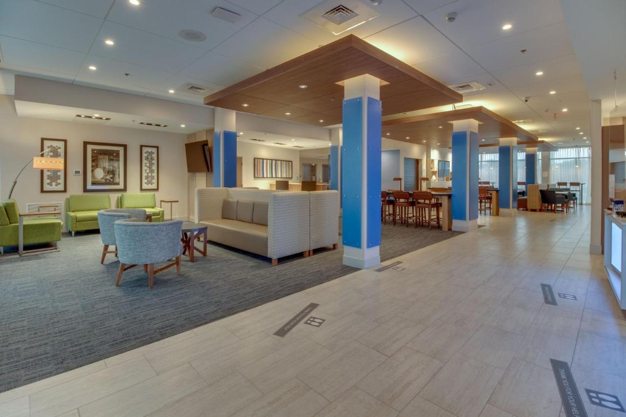 Holiday Inn Express & Suites - Union City By Ihg Dış mekan fotoğraf